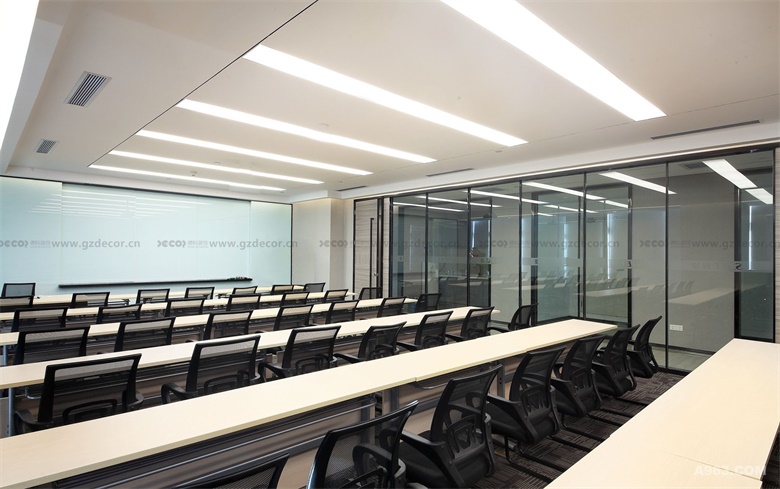 深圳寫字樓裝修中，如何設計合理的辦公工位？