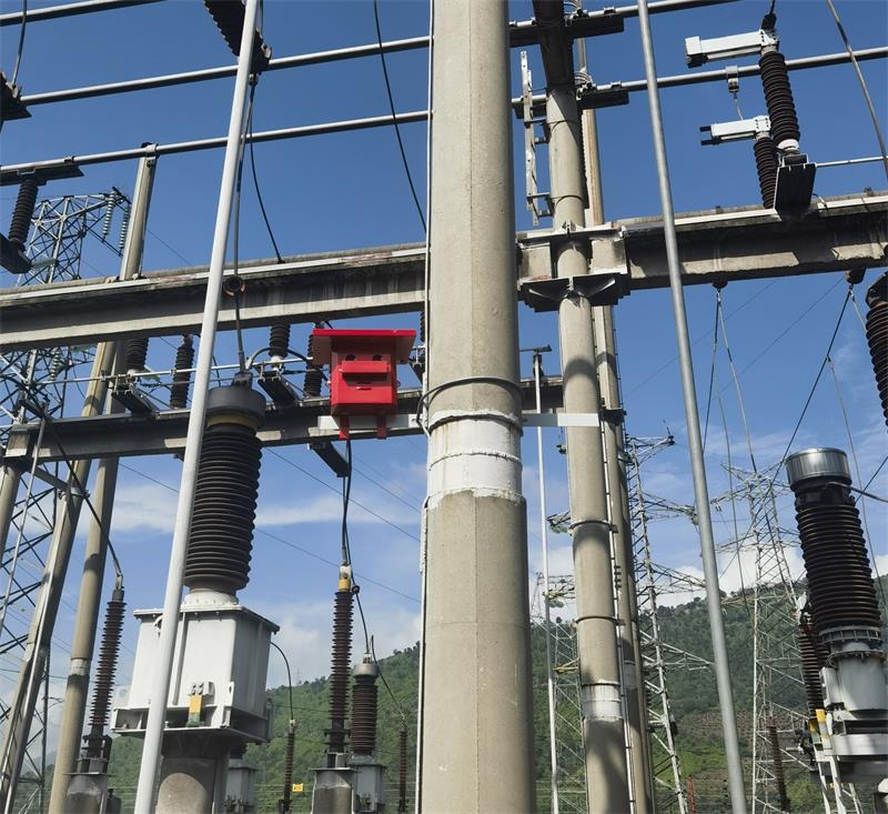 江西電力裝上 “智能防鳥(niǎo)衛(wèi)士”—— 特力康綜合激光驅(qū)鳥(niǎo)器破解湖區(qū)變電站鳥(niǎo)害難題