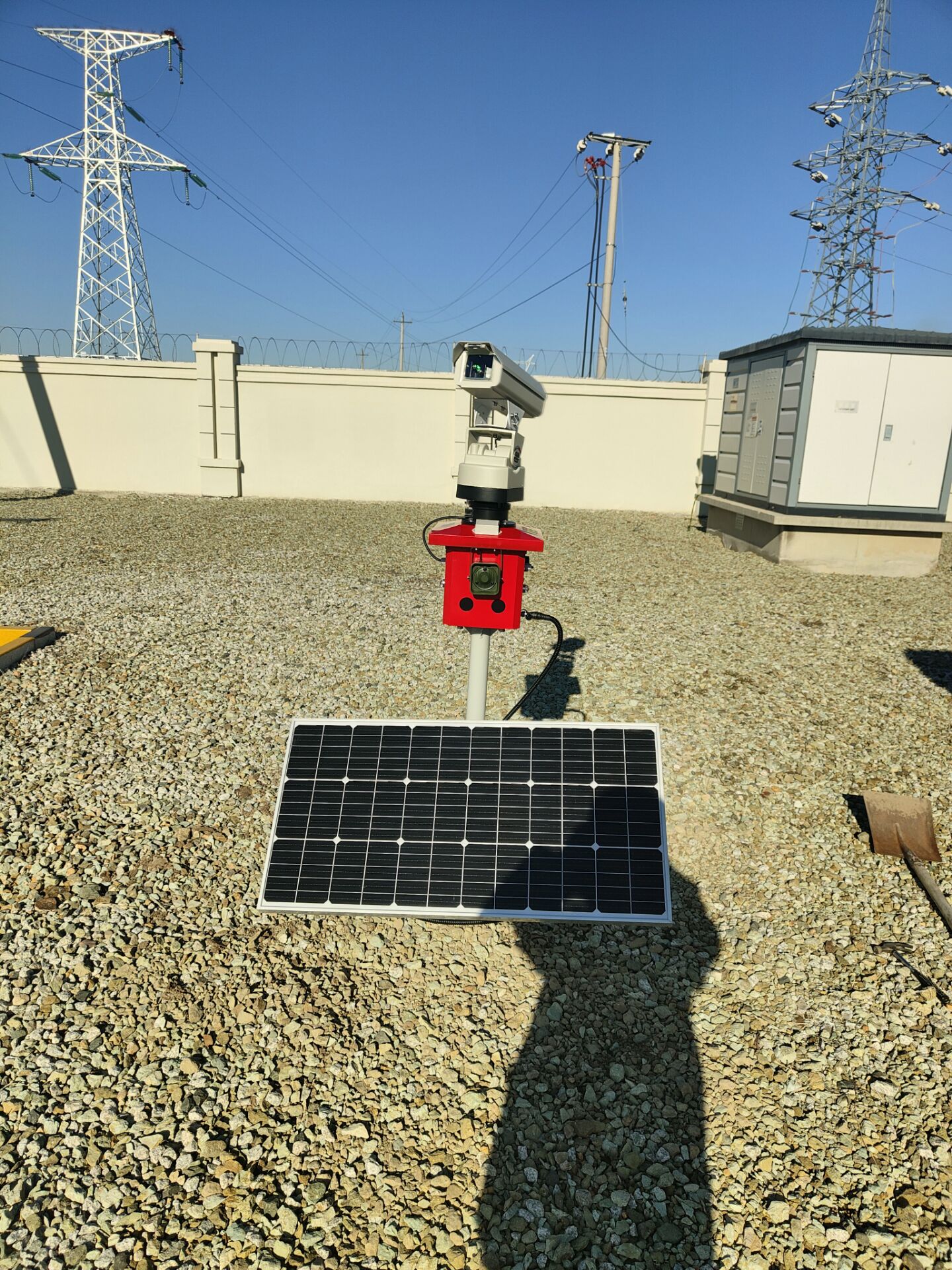 特力康超聲波激光一體驅(qū)鳥(niǎo)器筑牢河南電網(wǎng)安全屏障